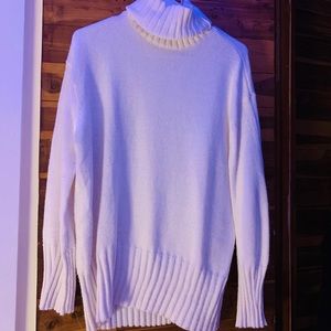 White Oversized Turtleneck Sweater With Rib Sleeve
